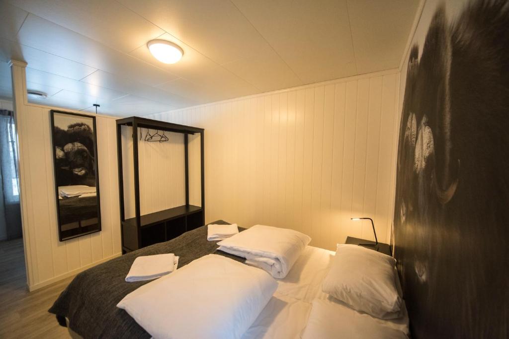 Furuhaugli Hotel room 6
